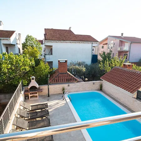 Amazing With A Private Pool & Grill Villa Zadar