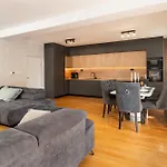 Amazing Vacation House With A Private Pool & Grill Villa *