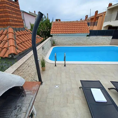 Ryanair's Family With Pool Villa *